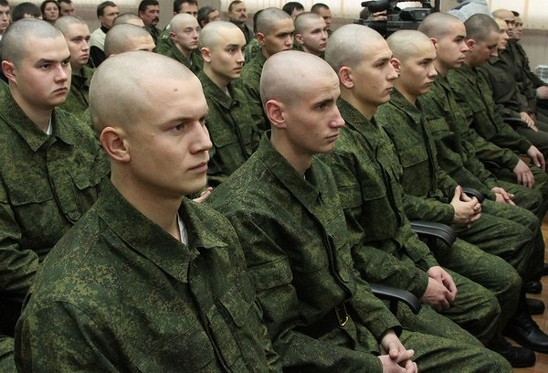 Кремль: старт осеннего призыва переносится на 1 ноября