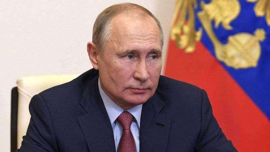 Путин: РФ нужно укреплять суверенную систему образования