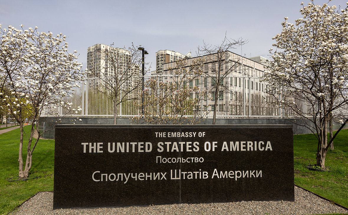 Американцев, находящихся на территории Украины, призывают покинуть страну
