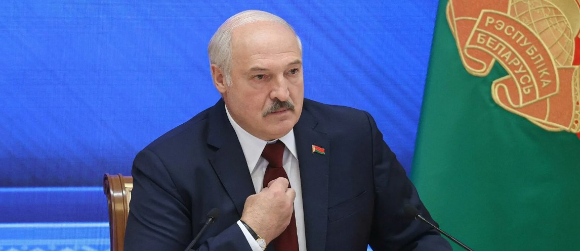 Лукашенко заявил, что в Белоруссии введен режим повышенной террористической опасности