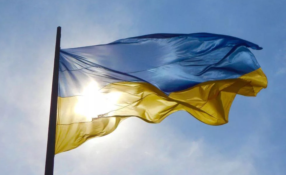 Украинские СМИ сообщают о взрывах и стрельбе в Киеве
