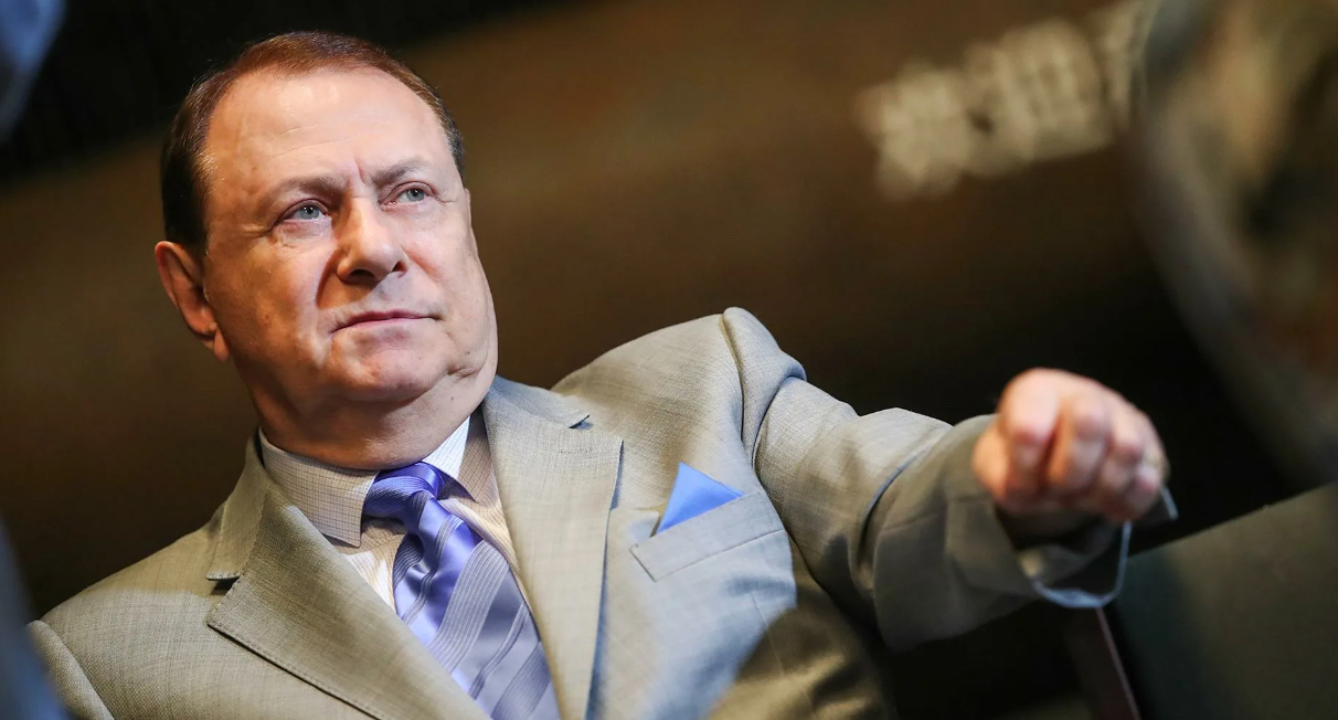 Марк Варшавер заявил, что сбитая Большовой женщина сама бросилась под колеса автомобиля