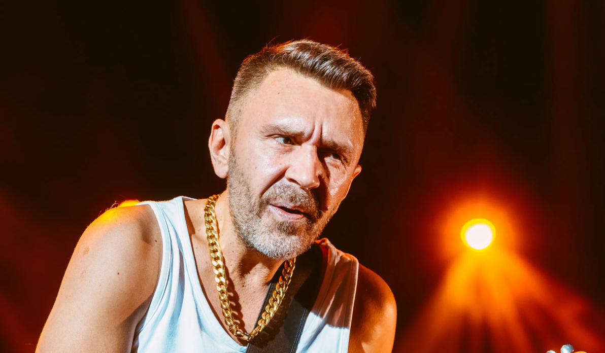 Сергей Шнуров и «Ленинград» названы одними из самых дорогих артистов на Новый год