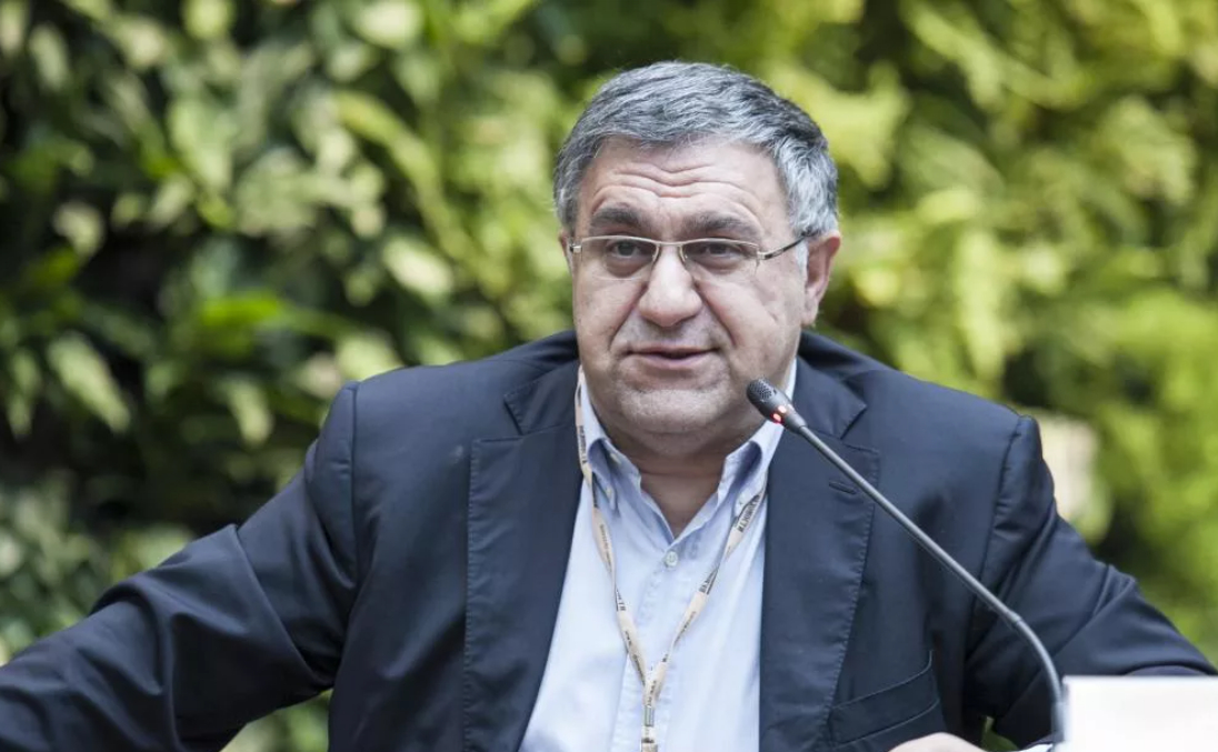 Почему именно Акопов заменил Александра Гуревича в шоу «Сто к одному»