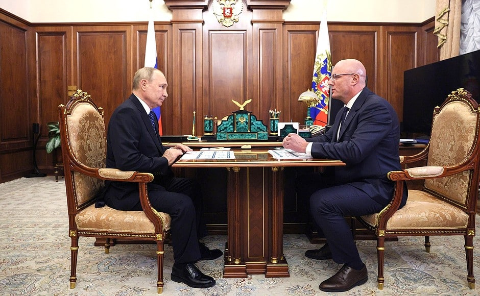 Зампред Правительства Дмитрий Чернышенко доложил Владимиру Путину о выполнении его указов