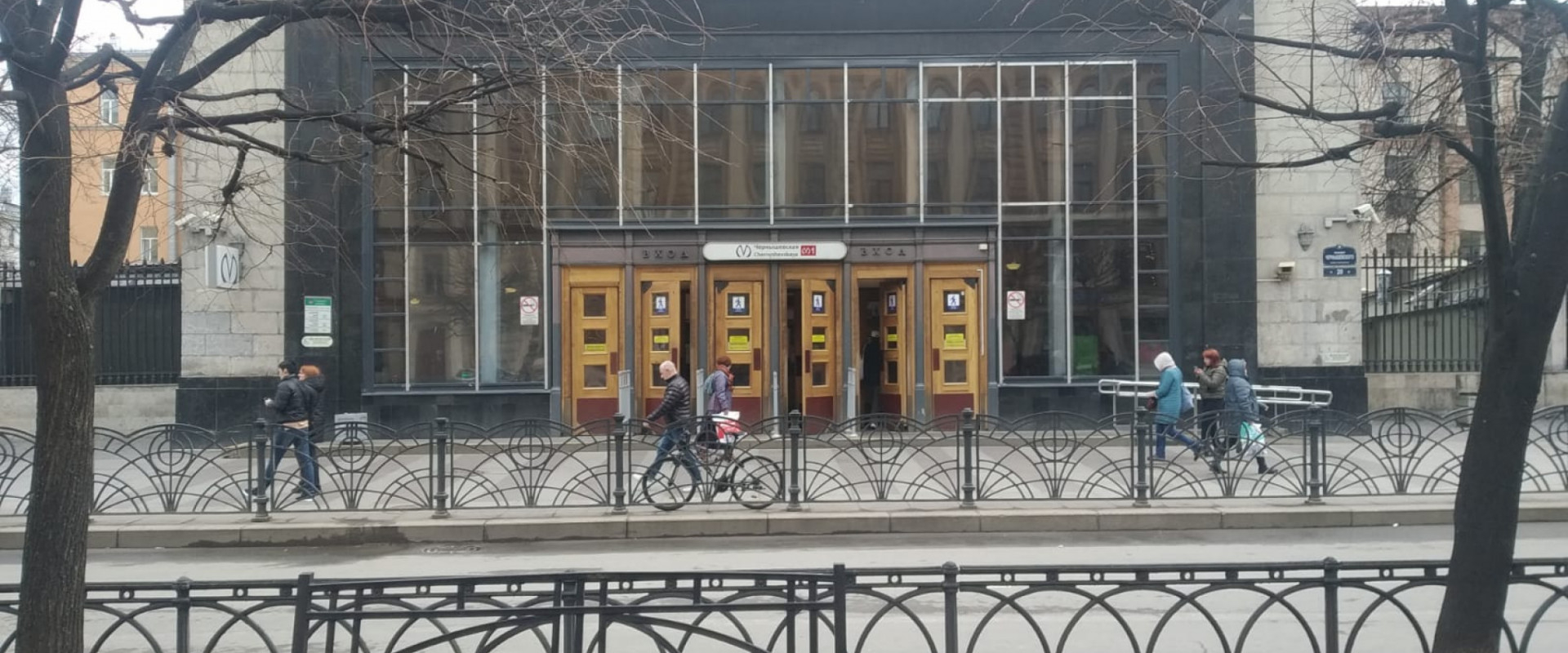 Питерская станция метро «Чернышевская» закрылась на полтора года для ремонта