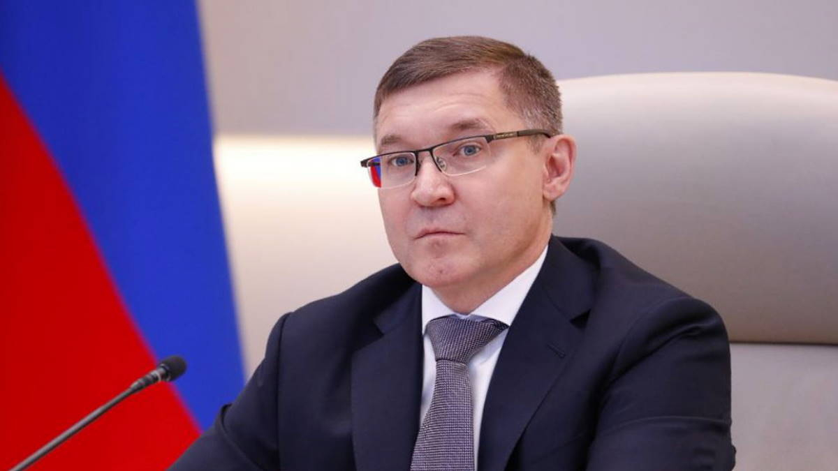 Губернаторов УрФО обязали «без проволочек» помогать семьям российских военных