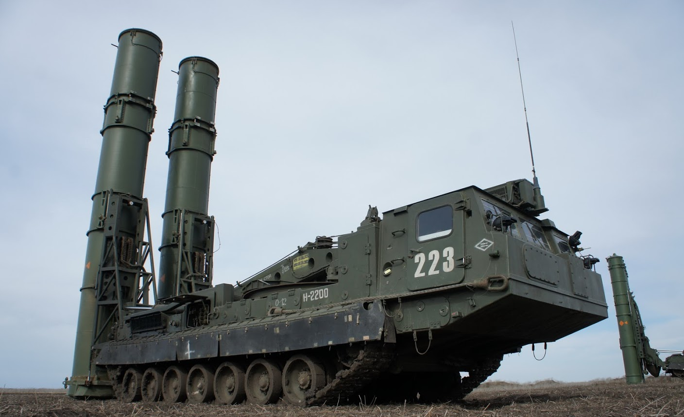 С-300В4 и С-400: для ЗРК ВС РФ не существует границ