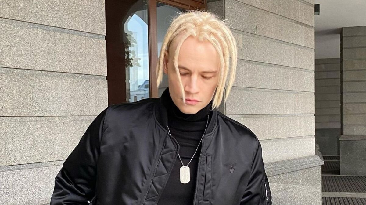Певец SHAMAN рассказал телеведущему Андрею Малахову, что дважды мог умереть в детстве