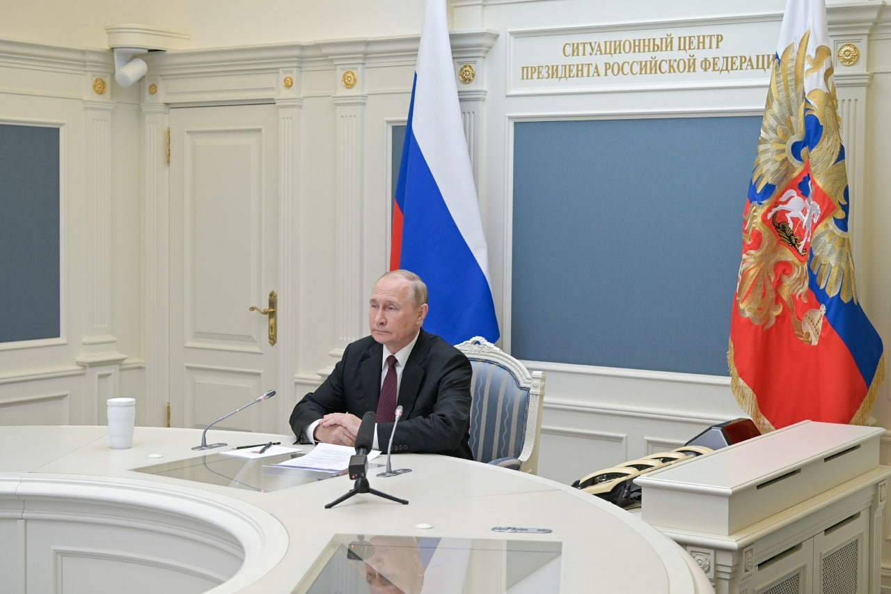 Путин: «На наших глазах мир меняется и действительно становится многополярным»