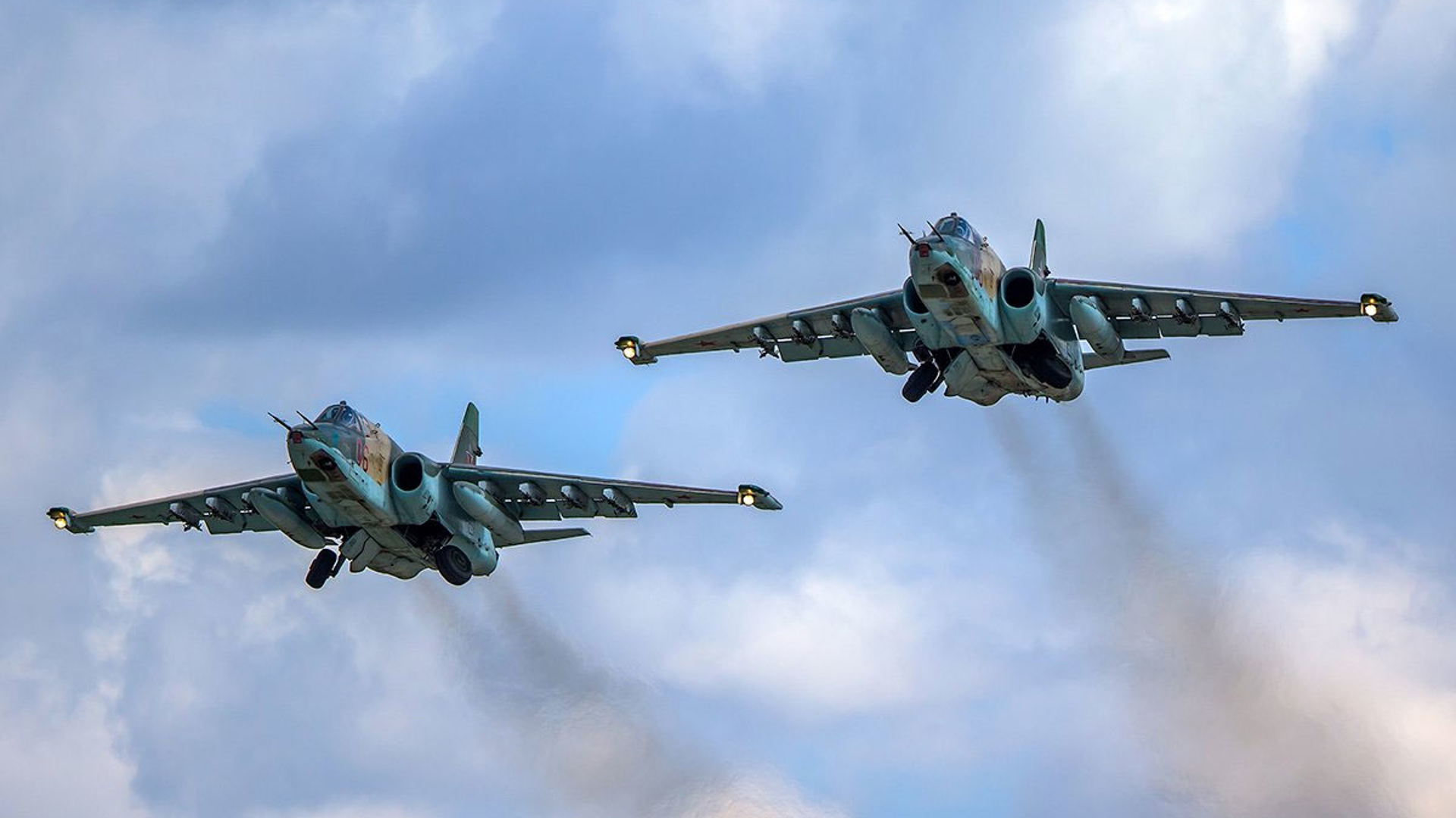 Readovka рассказывает о доблести авиации РФ в честь дня ее основания