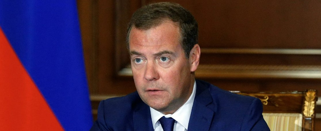 Дмитрий Медведев обрушился с критикой на польских чиновников
