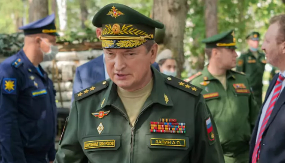 Генерал-полковник Александр Лапин написал рапорт по собственному желанию