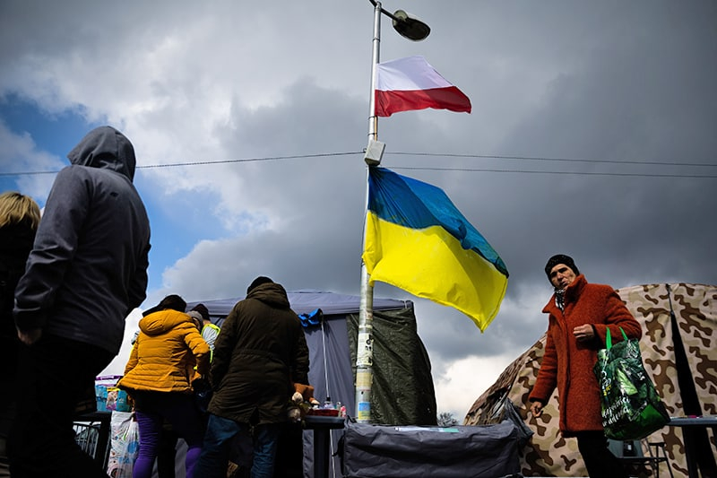 В помощи не нуждаются: поляки обвиняют украинских беженцев в мошенничестве
