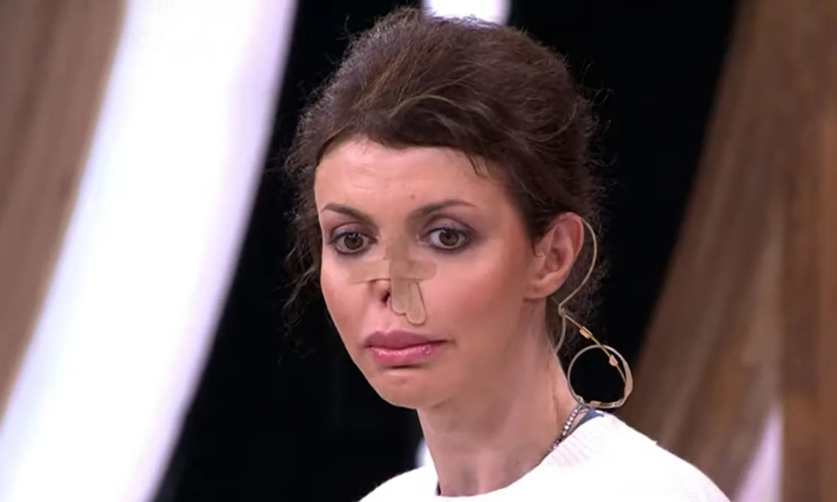 На тяжелобольную экс-жену Андрея Аршавина Алису снова подали в суд