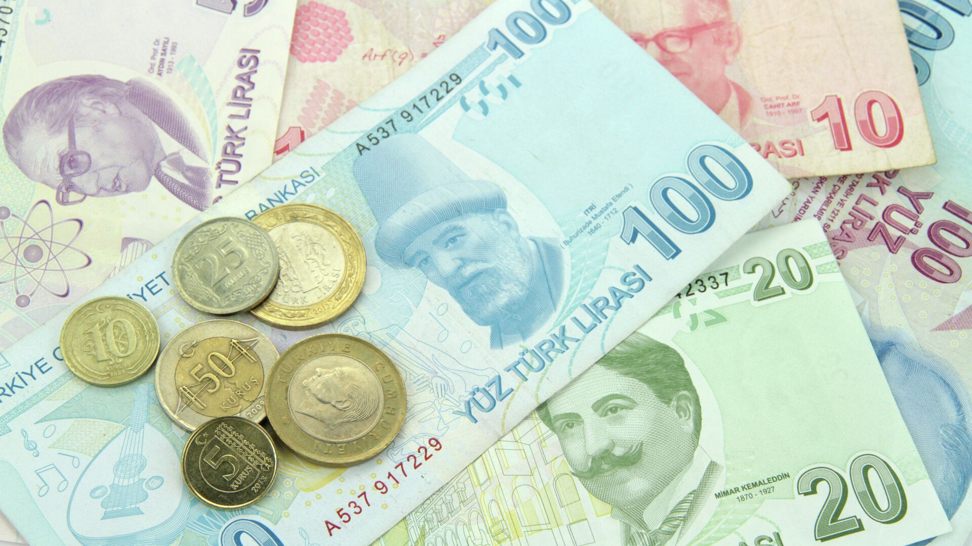 Инфляция в Турции превысила 85%