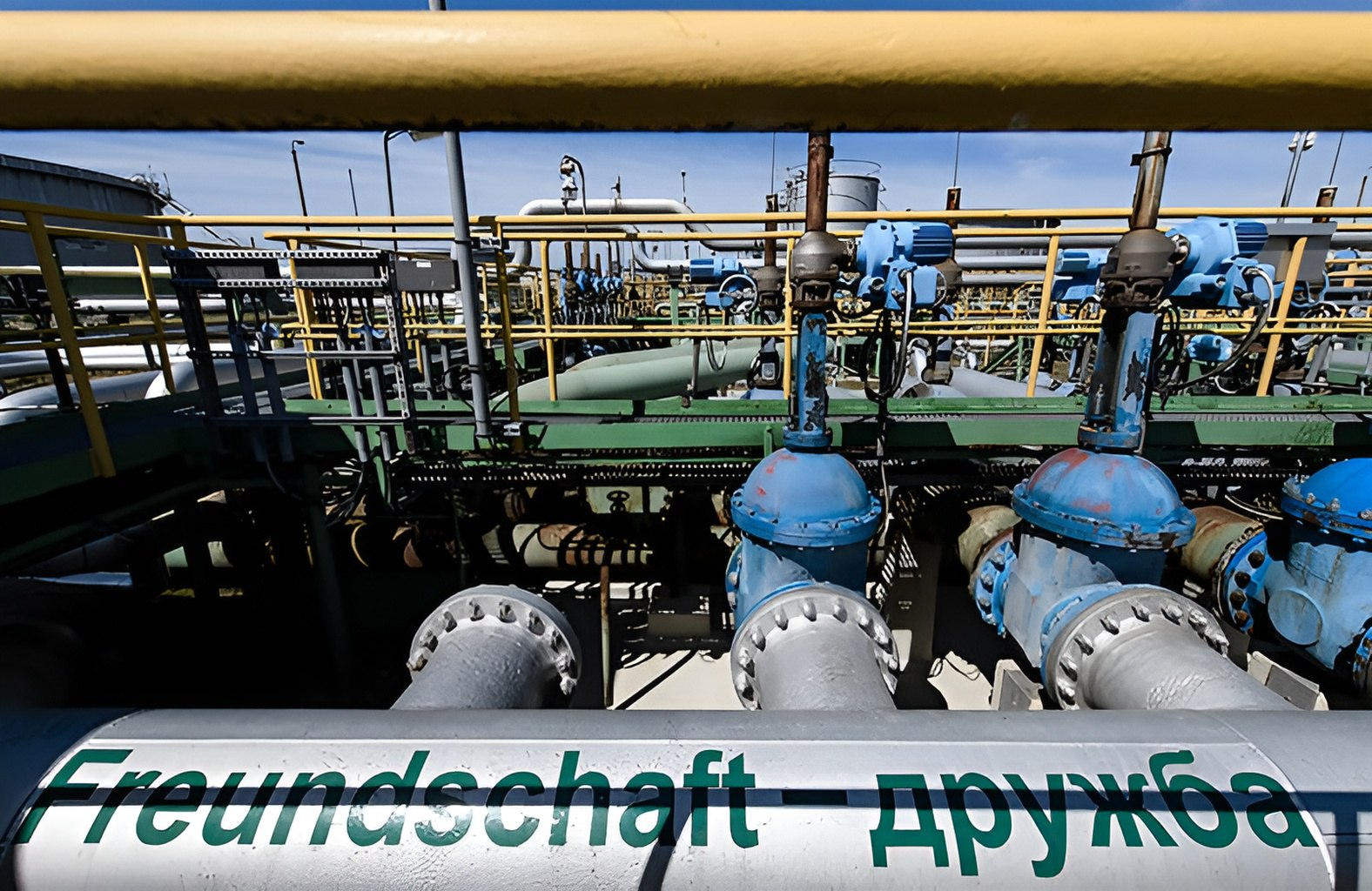Глава МИД Венгрии: прокачка нефти по трубопроводу «Дружба» возобновлена