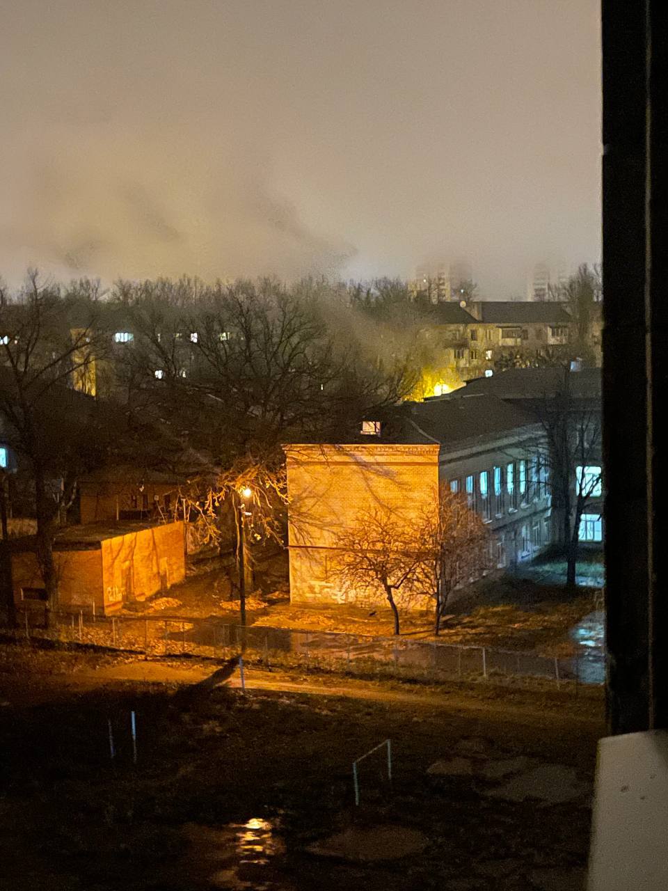 Украинские боевики продолжают обстреливать Донецк