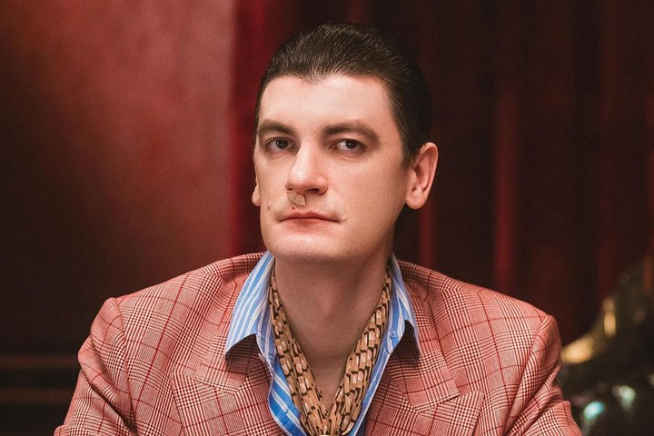 Российский шоумен Александр Гудков вернулся в Москву из турецкого Стамбула