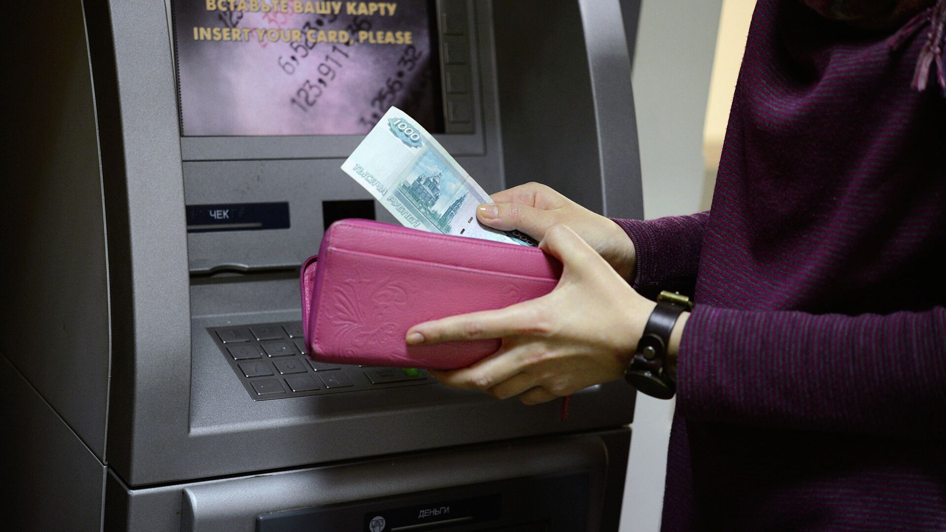 Правительство РФ ужесточило порядок заработка топ-менеджеров