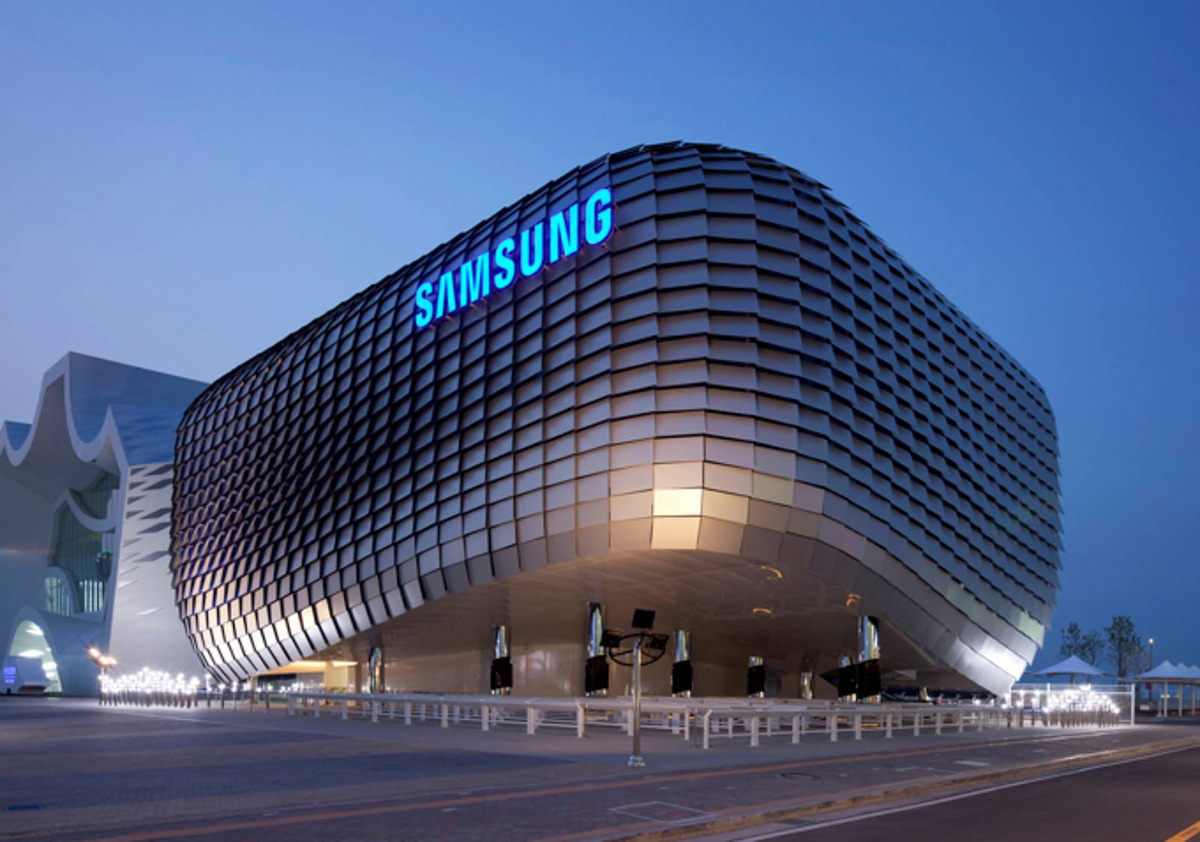 Samsung пока не думает возобновлять поставки в Россию