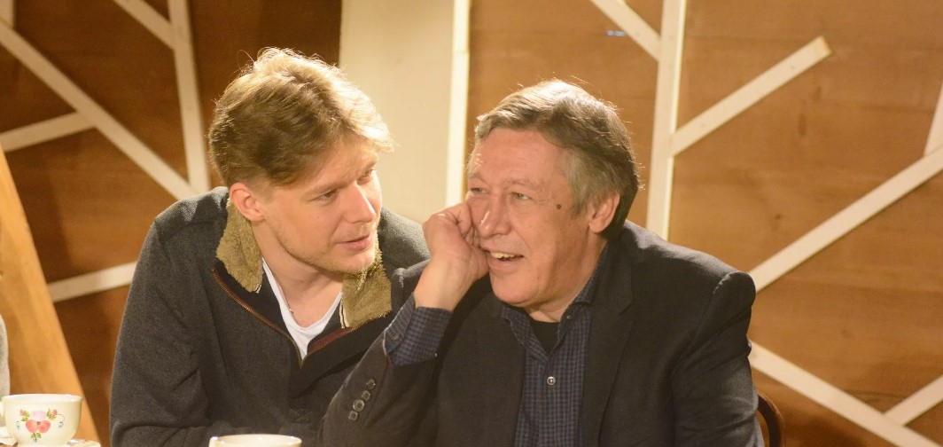 Сын осужденного актера Михаила Ефремова объявил об алкогольной зависимости