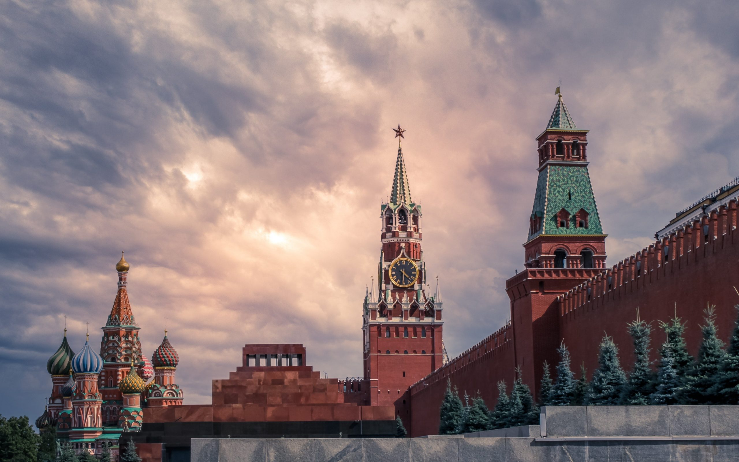 Москва использует свой опыт для развития системы соцзащиты в ЛНР