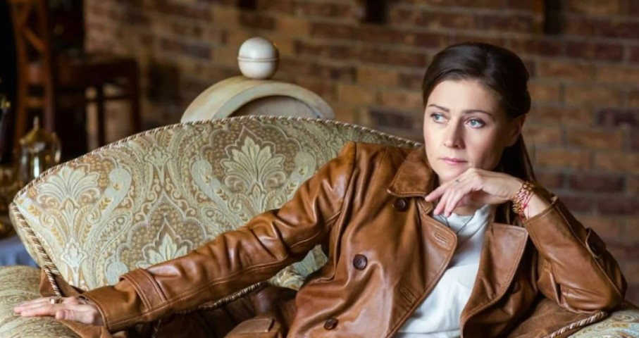 Актриса Мария Голубкина отказалась от гастролей в Казахстане из-за ненормальных условий
