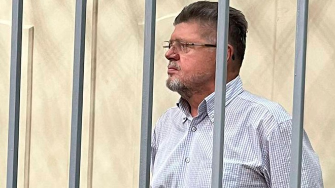 Суд продлил арест нарколога Евгения Брюна