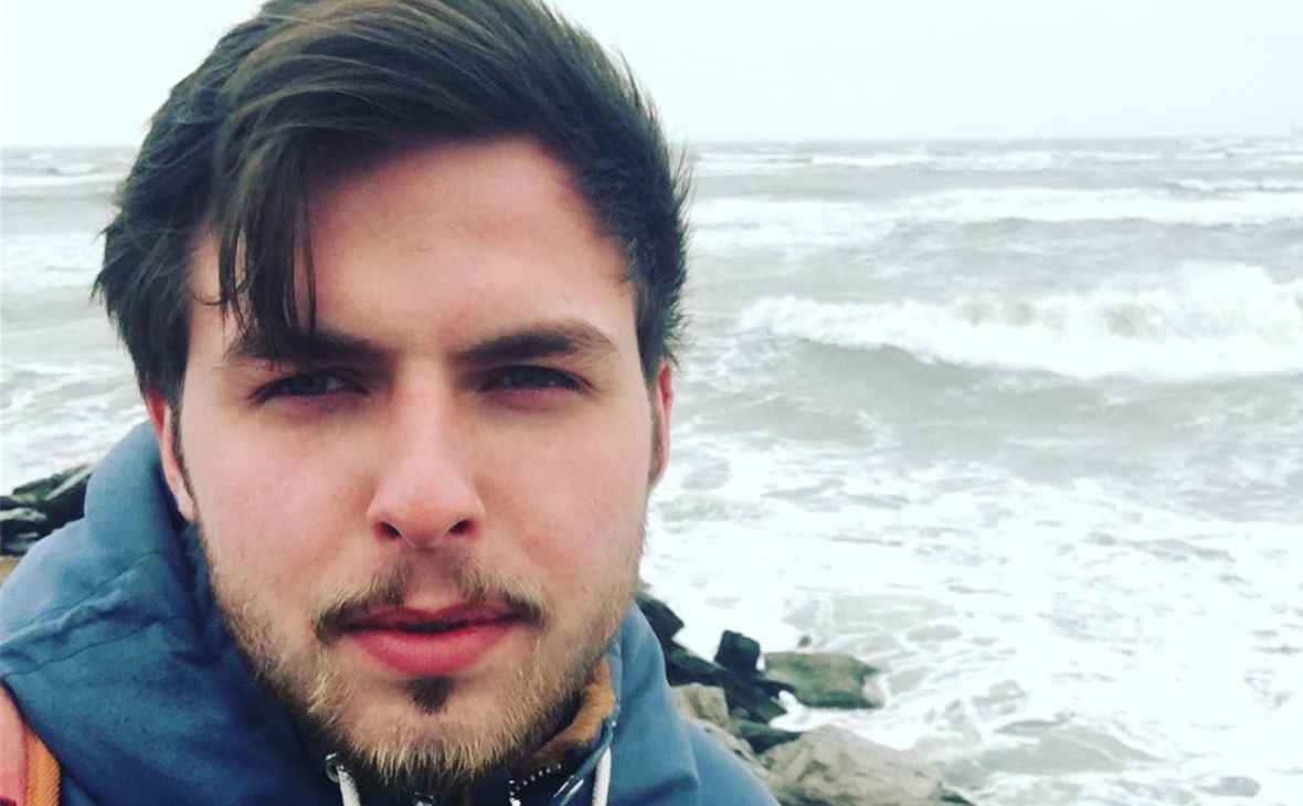 Алексей Коростелев уволен с «Дождя» в прямом эфире после его слов о поддержке ВС РФ