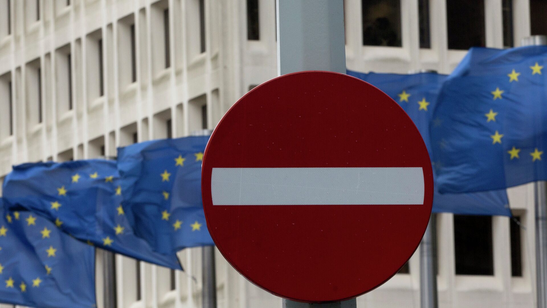 Страны ЕС и Еврокомиссия готовят новый пакет санкций против России