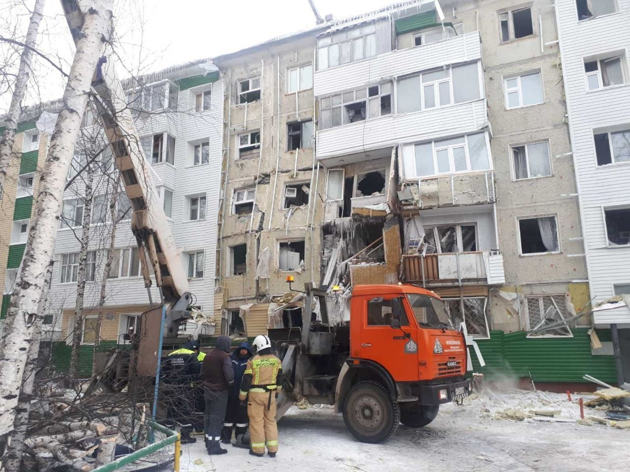 Количество погибших в Нижневартовске в результате взрыва газа выросло до восьми