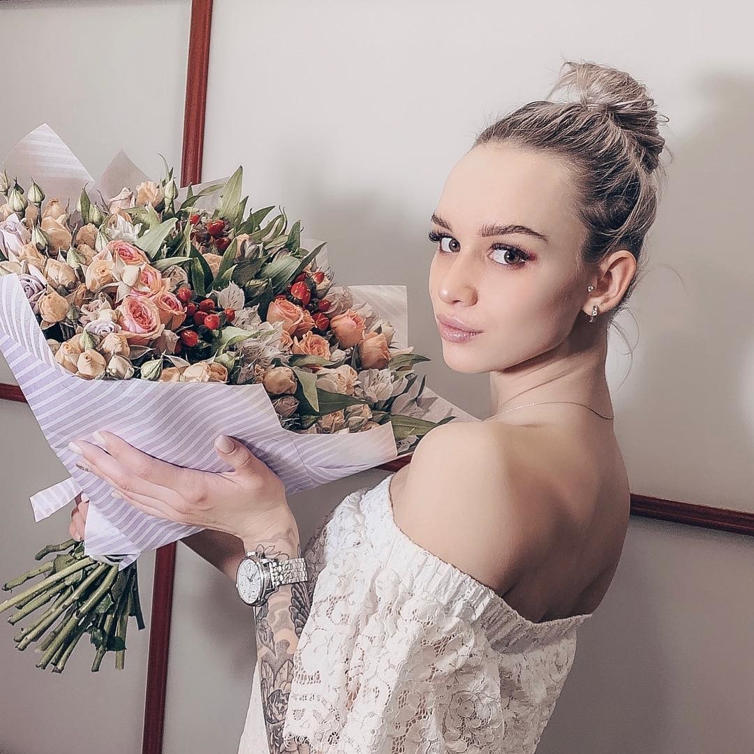Диана Шурыгина открывает курсы для современных девушек