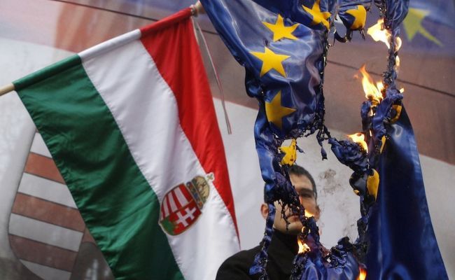 FT: Венгрия выступила против нового пакета антироссийских санкций