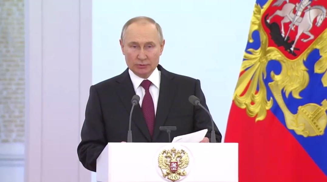Путин: каждый боец на передовой для меня и всех наших сограждан – герой!