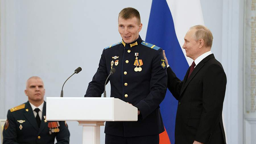 Путин поддержал разволновавшегося во время выступления Героя России