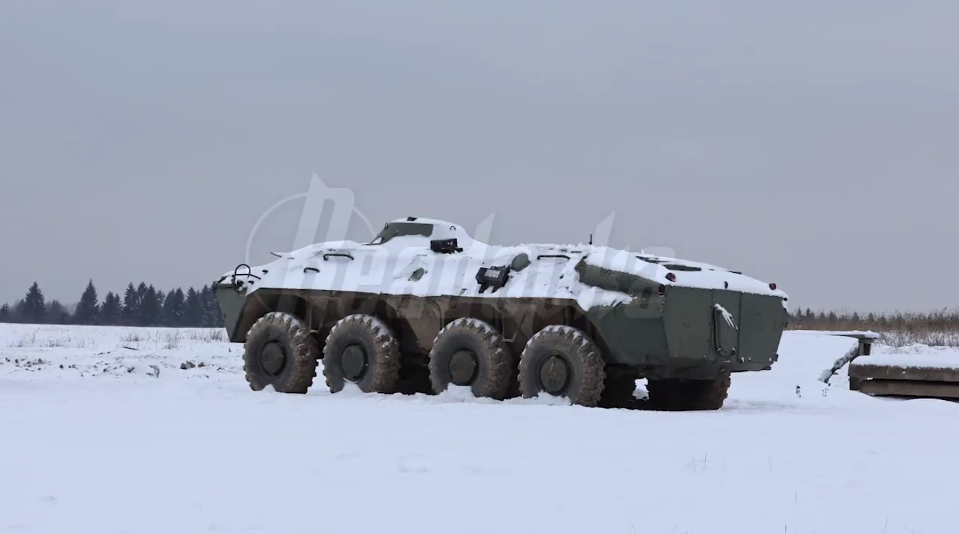 В Подмосковье учат летать, взрывать, и получать разведданные с помощью БПЛ