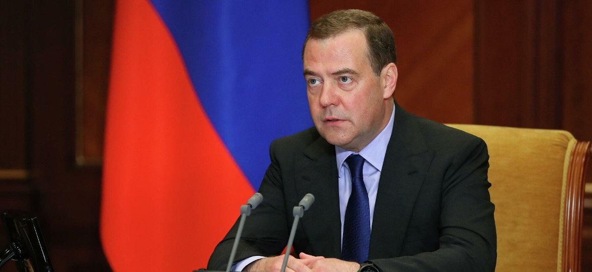 Дмитрий Медведев кратко прокомментировал чемпионат мира по футболу в Катаре