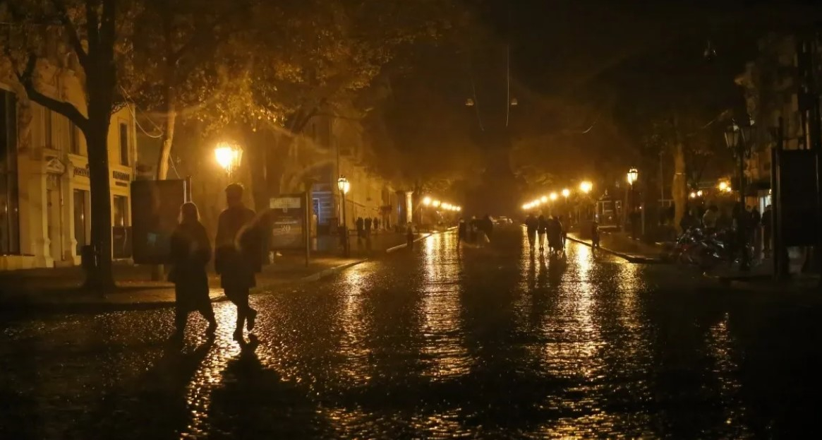 Восстановление энергетических объектов в Одессе займет от двух до трех месяцев