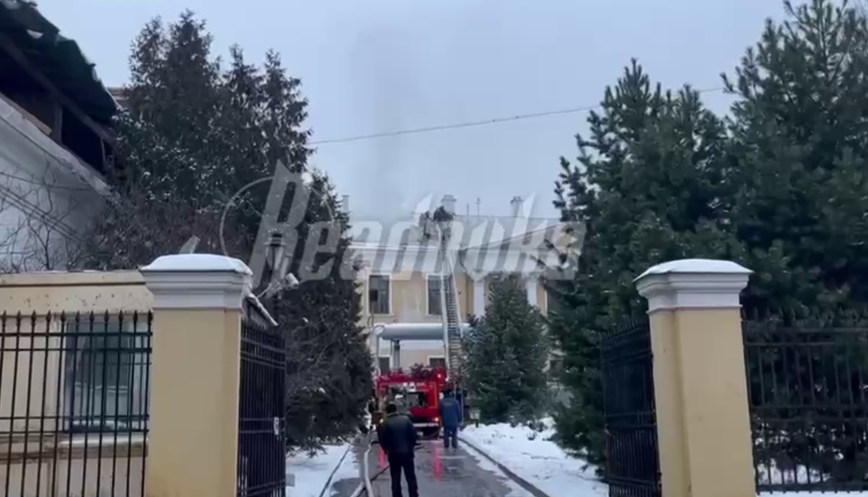 В Москве загорелась усадьба XVII века