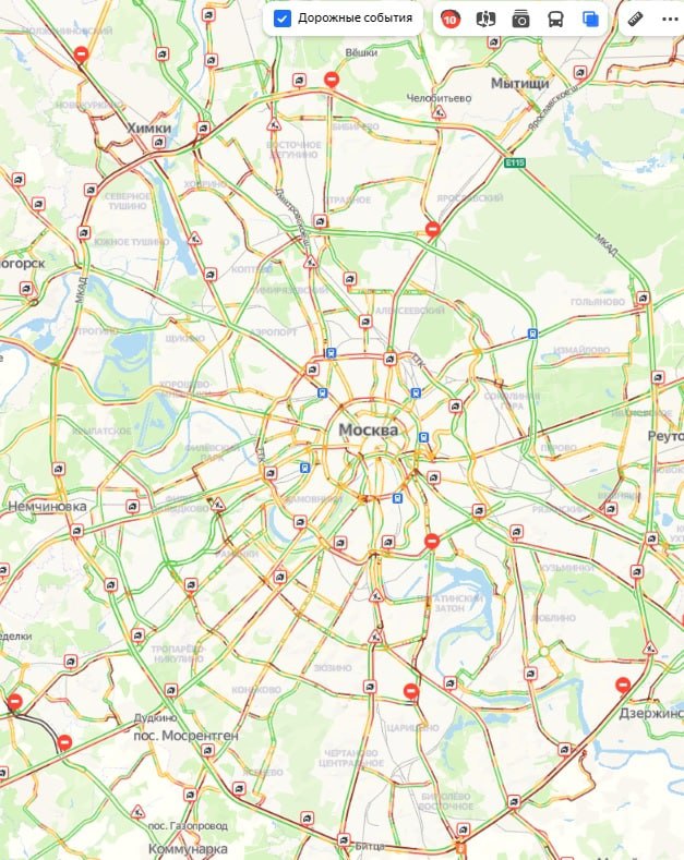 Из-за снегопада пробки в Москве достигли 10 баллов впервые с марта