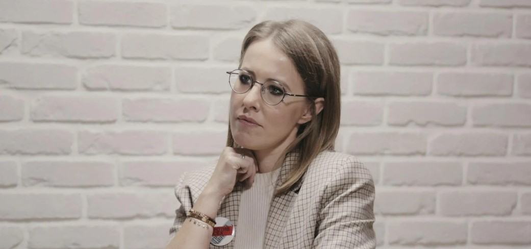Ксения Собчак заявила, что не в курсе о поданном против нее иске в суд