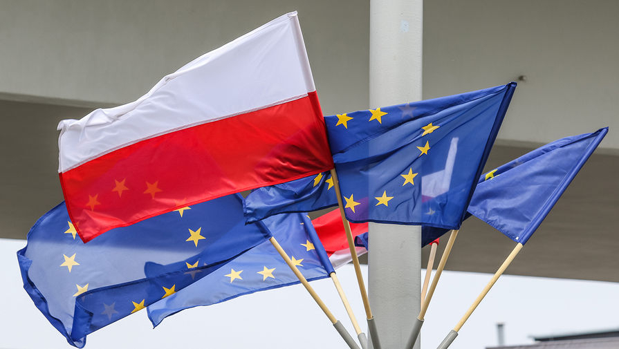 СМИ: Польша отказалась поддерживать выдачу Украине 18 млрд долларов в 2023 году