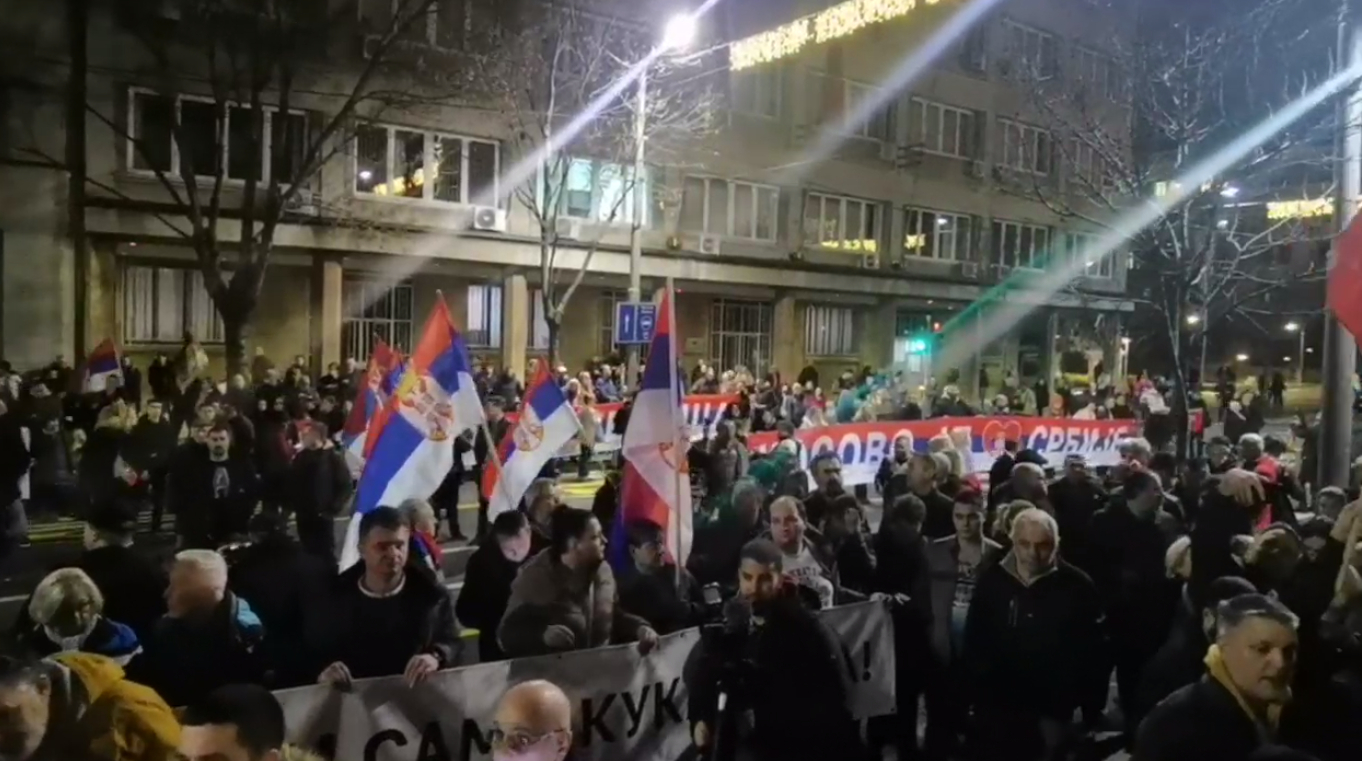 В Белграде проходит митинг в поддержку Косово и Метохии