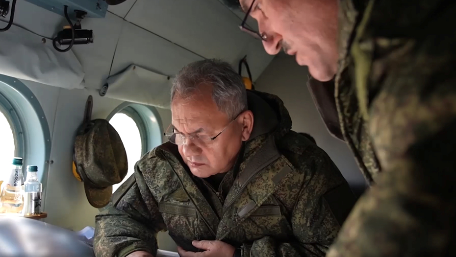 Шойгу лично проинспектировал группировку российских военных в зоне спецоперации