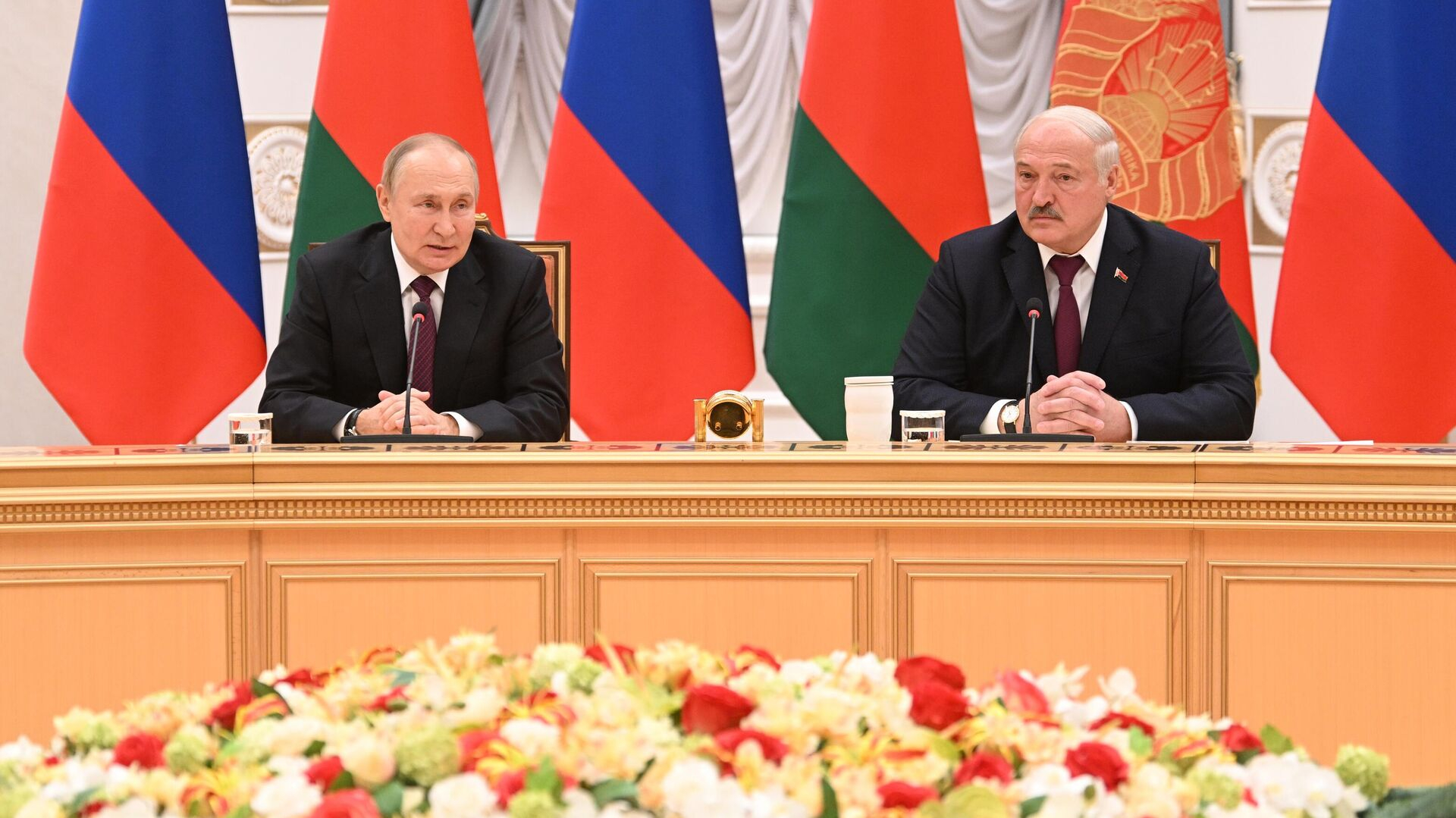 Прошла встреча Владимира Путина и Александра Лукашенко в Минске