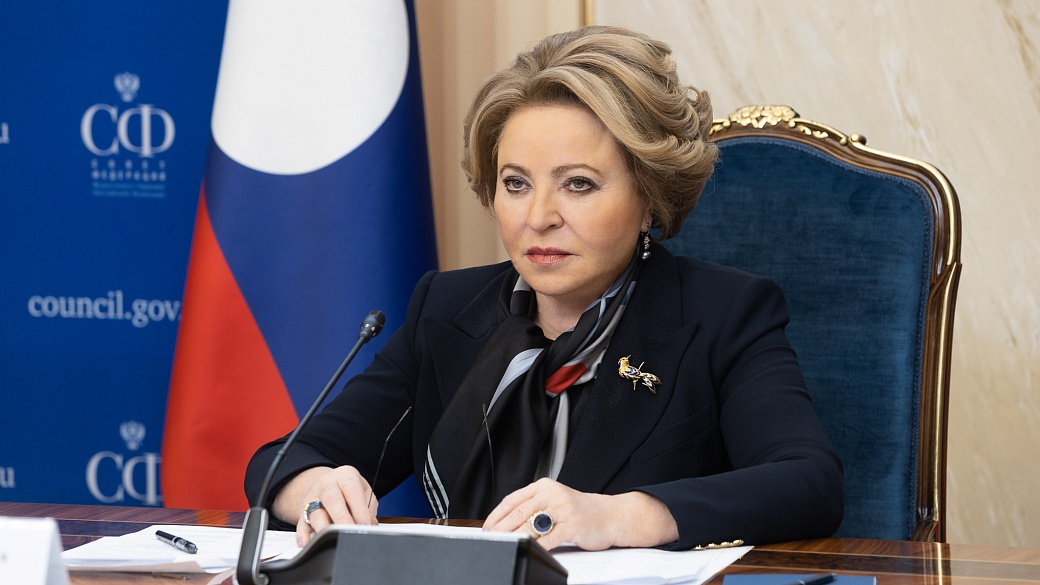 Сенаторам из новых регионов вручили удостоверения