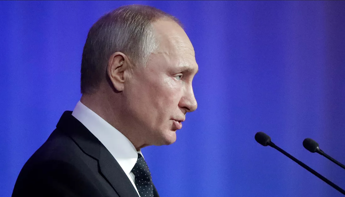 Путин подписал указ об ответных мерах на введение потолка цен на российскую нефть