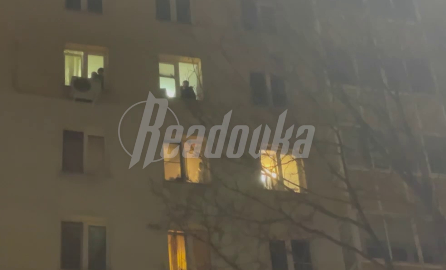 В Москве загорелась квартира в многоэтажном доме 