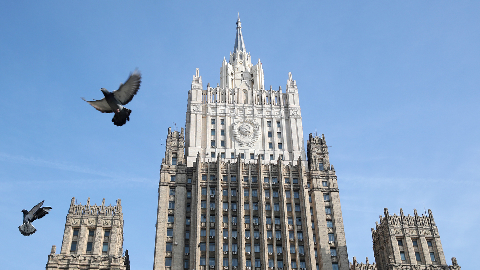 МИД РФ: Россия ввела новые санкции в отношении Британии